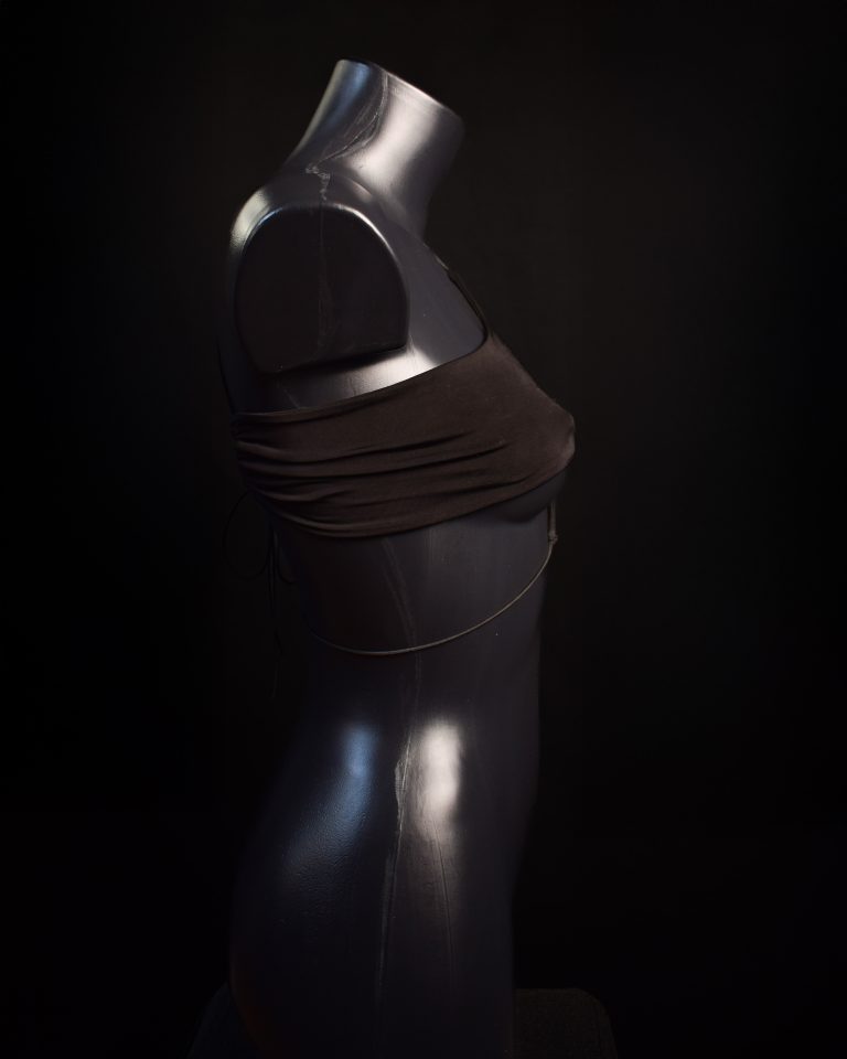 Top Ada: Asymmetric One-Shoulder Cutout Top