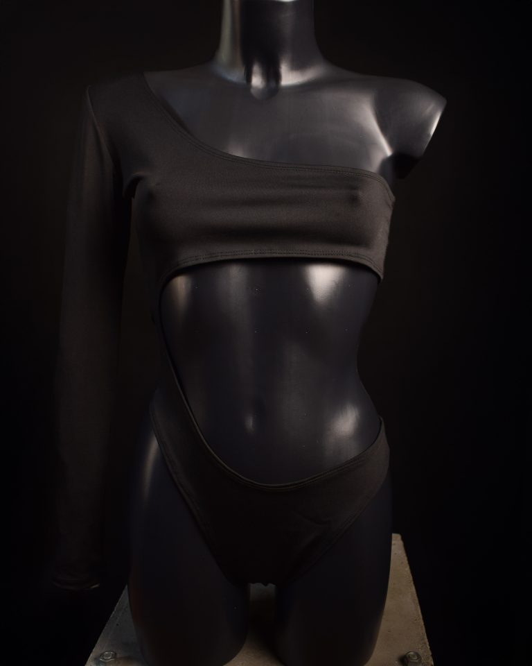 Body Wen: Asymmetric One-Sleeve Lycra Bodysuit