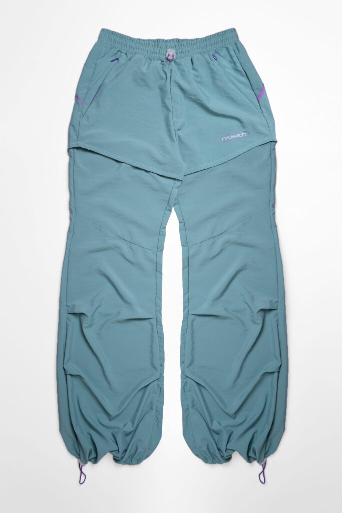 Covertible Trousers- shorts green front unisex neowach